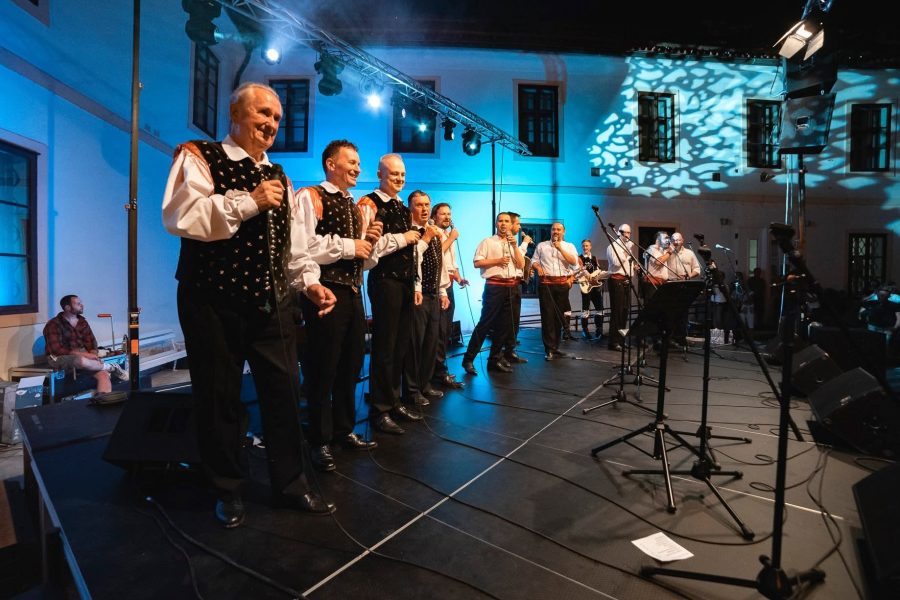 Utrinek s koncerta, ki ga je organizirala Agencija Koncerti
